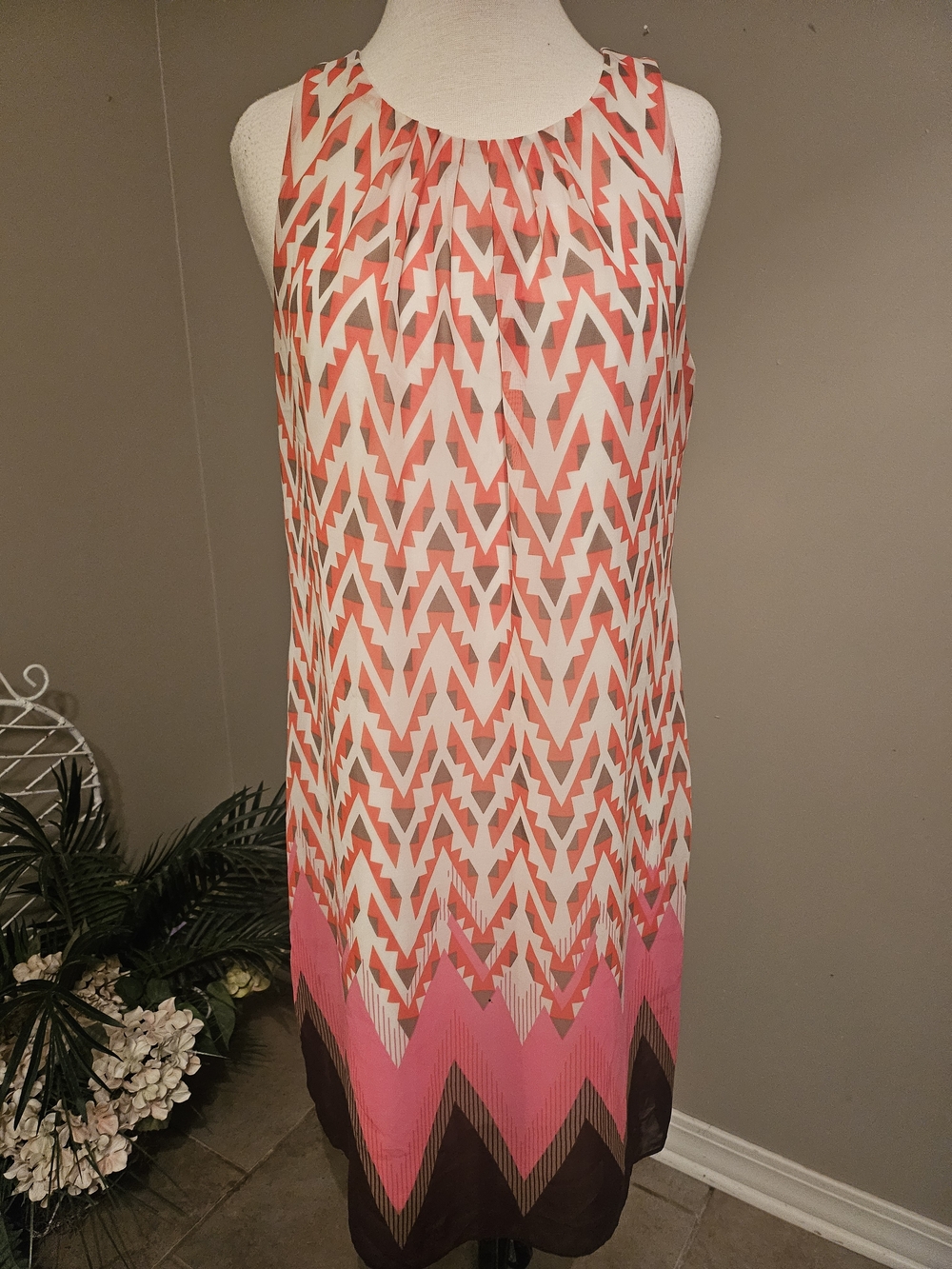 Robbie Bee Coral Pink Chevron Sleeveless Shift Dress